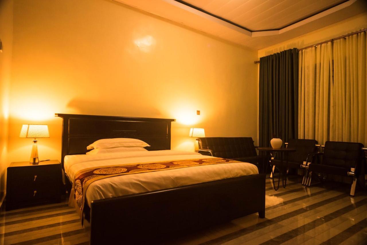 קיגאלי Avisha Town Hotel מראה חיצוני תמונה
