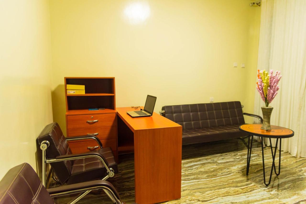 קיגאלי Avisha Town Hotel מראה חיצוני תמונה