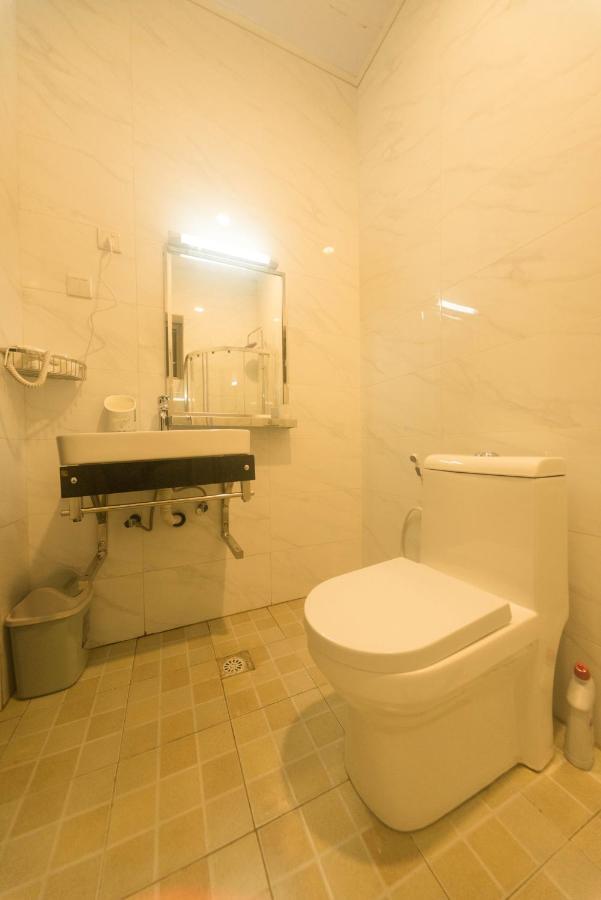 קיגאלי Avisha Town Hotel מראה חיצוני תמונה