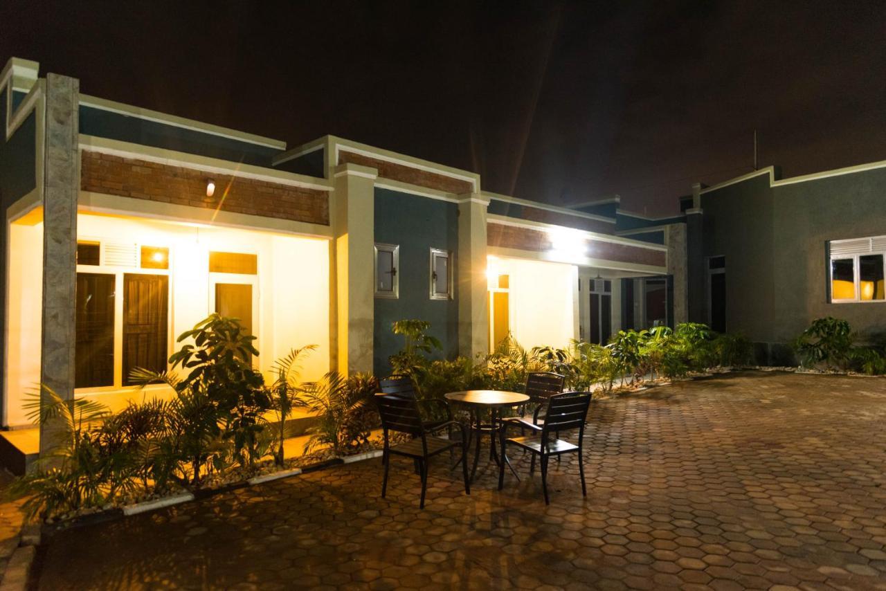 קיגאלי Avisha Town Hotel מראה חיצוני תמונה