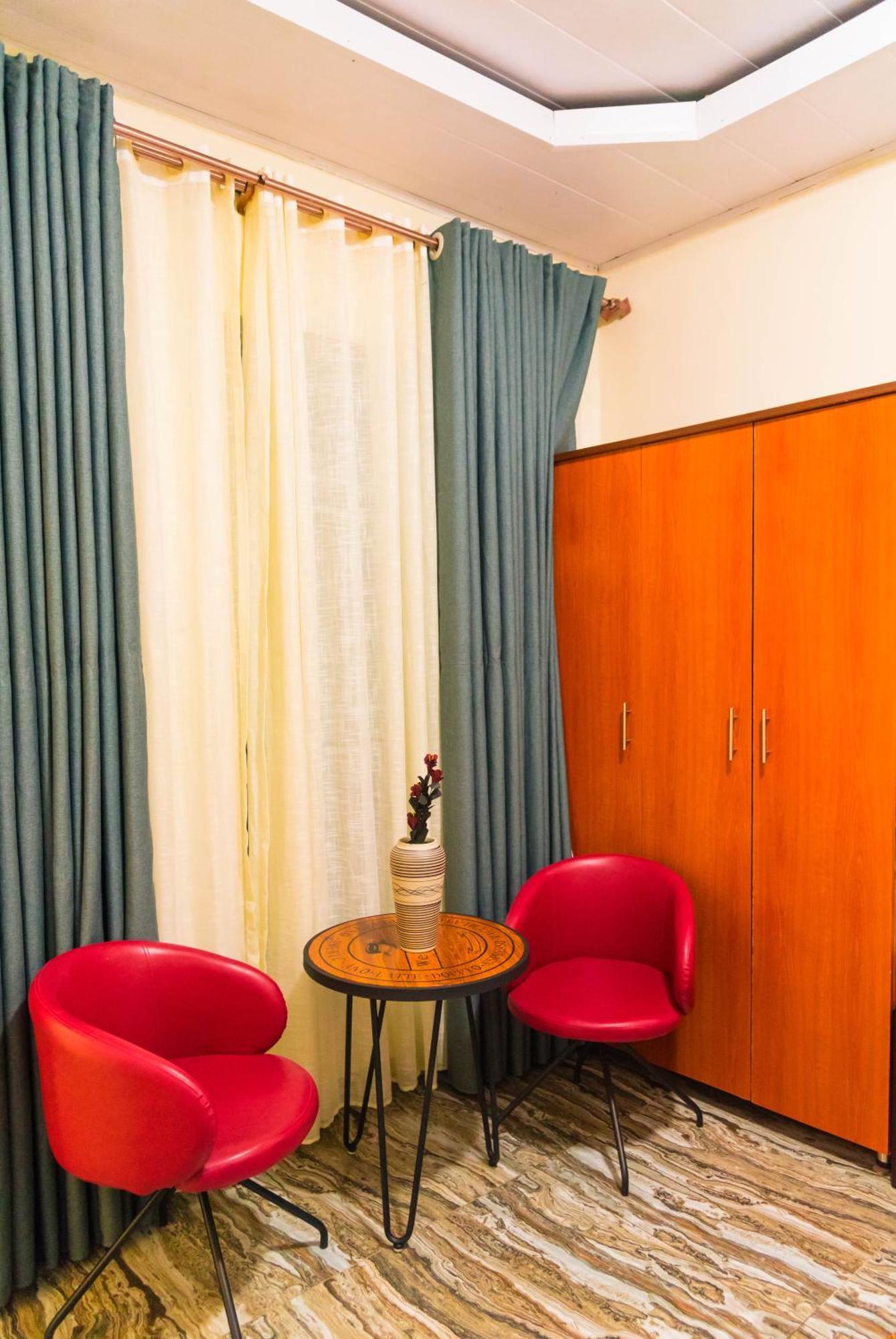 קיגאלי Avisha Town Hotel מראה חיצוני תמונה