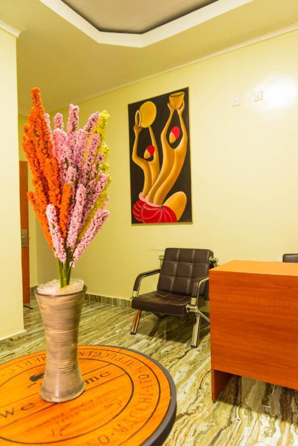 קיגאלי Avisha Town Hotel מראה חיצוני תמונה