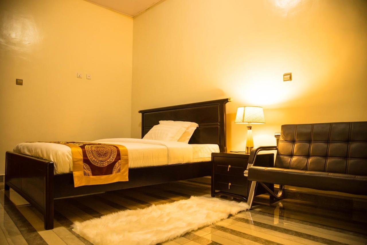קיגאלי Avisha Town Hotel מראה חיצוני תמונה