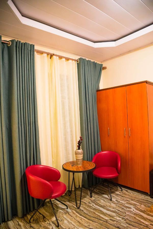 קיגאלי Avisha Town Hotel מראה חיצוני תמונה